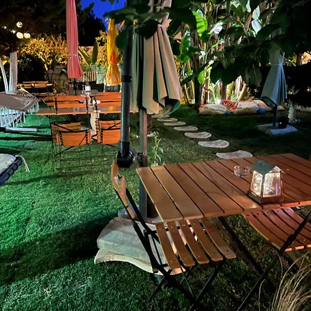 Couette-café Luna 4*