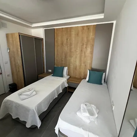 Luna 4* 阿拉恰特